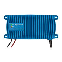Victron Blue Smart IP67 Charger 12V/13A на белом фоне