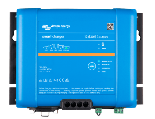 Victron Phoenix Smart IP43 12/30(3), верхняя панель