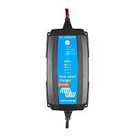 Victron Blue Smart IP65 Charger 12V/10A на белом фоне